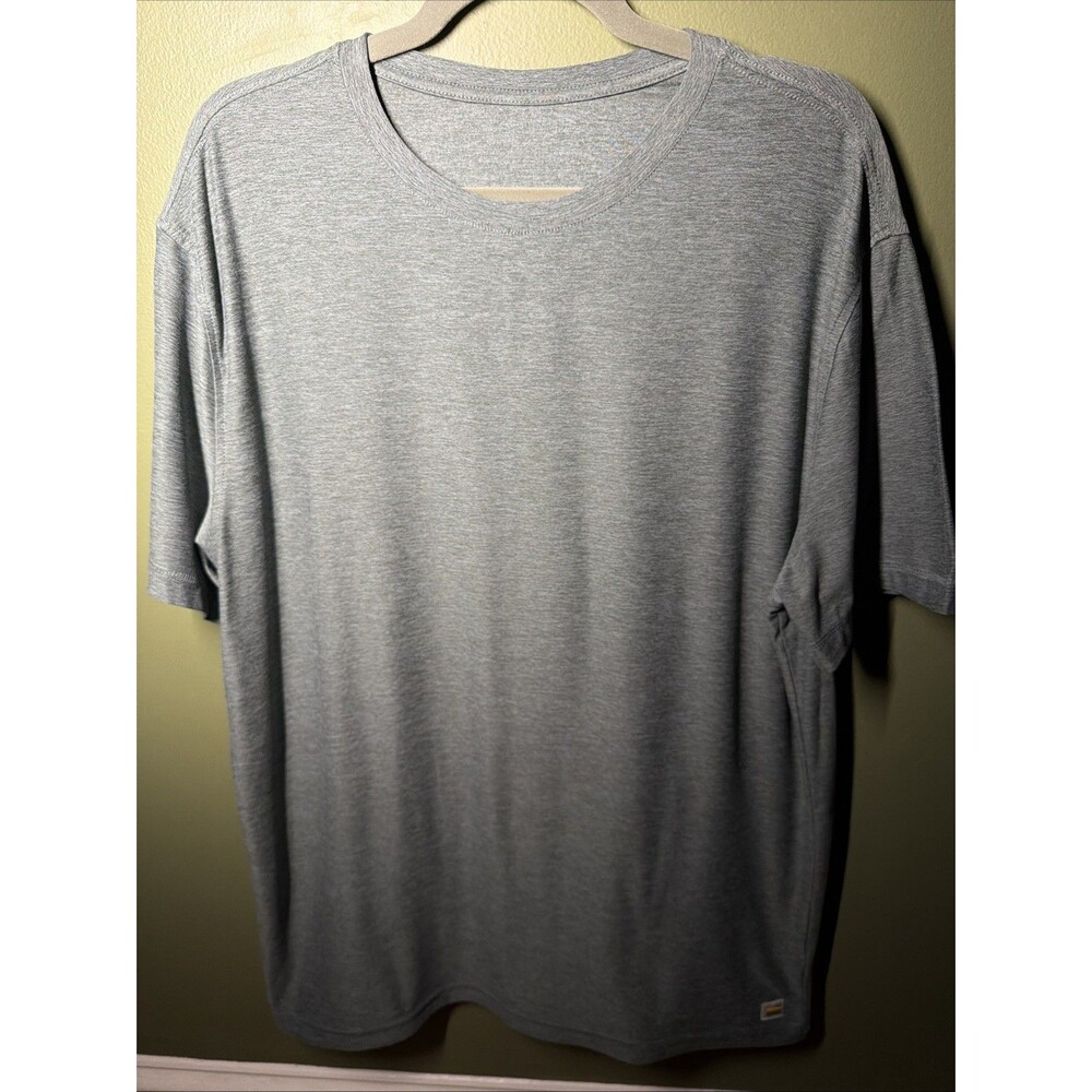 Vuori Strato Tech Tee Shirt Mens XL Performance Soft